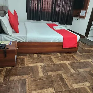 4* Hotel Cozy Cave Near Igi Airport Delhi