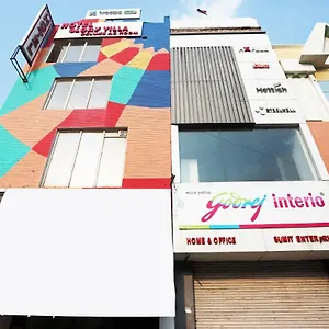 Capital O 23188 Glory India